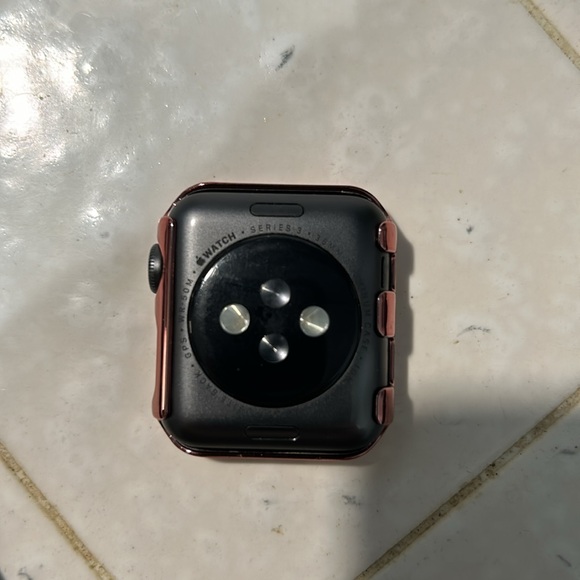 COPY - Apple Watch 3 series - Picture 3 of 7
